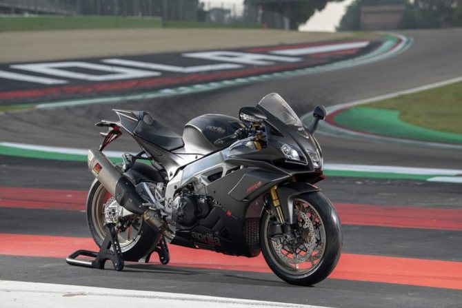 Aprilia rsv4 RR и 1100 factory 2021 Суперспорт с крыльями и 217 л.с