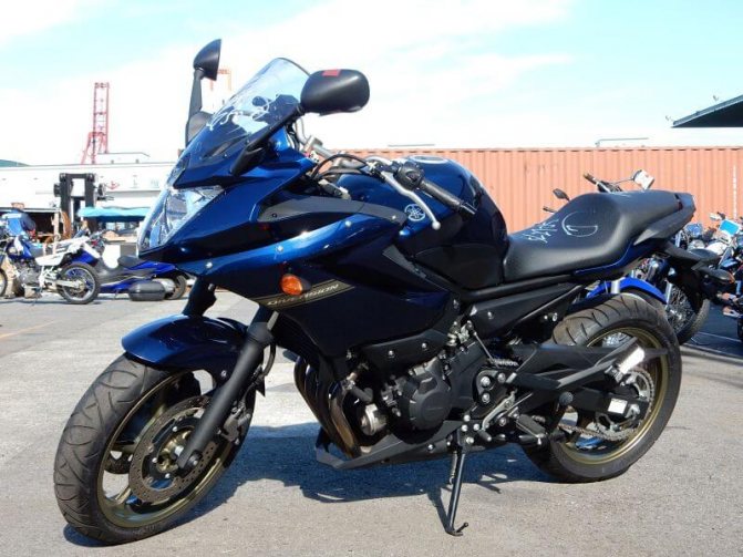 Черный yamaha xj6 n