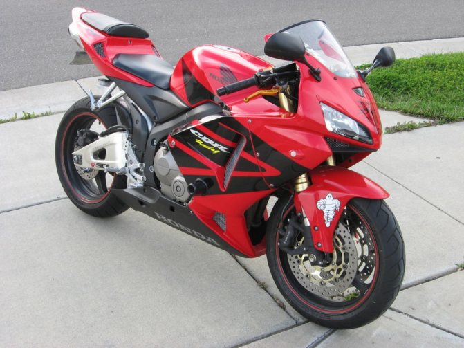 Фото Honda cbr600rr 2005 год