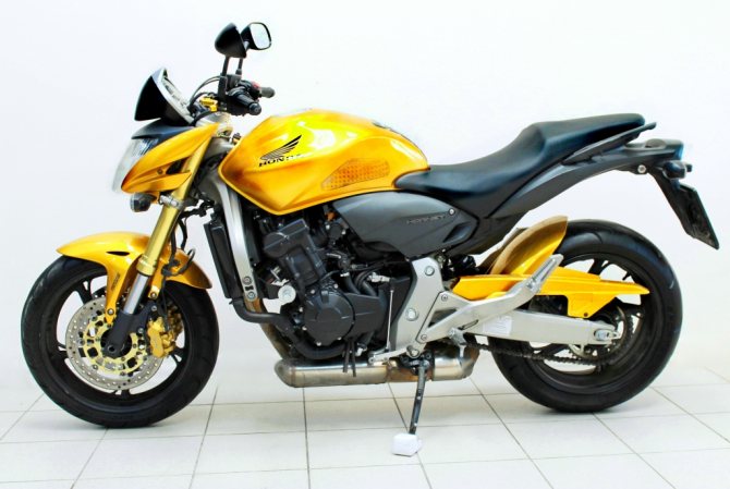Фото Honda Hornet 600 2007 года
