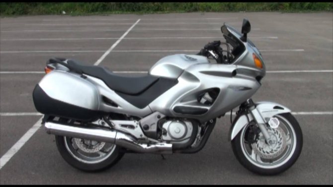 Honda NT 650V Deauville - комфортный туристический байк