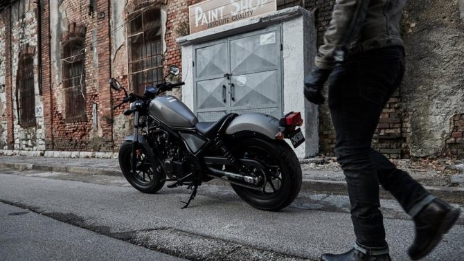 Малокубатурные круизеры Honda Rebel 300 и Rebel 500 2017-2019