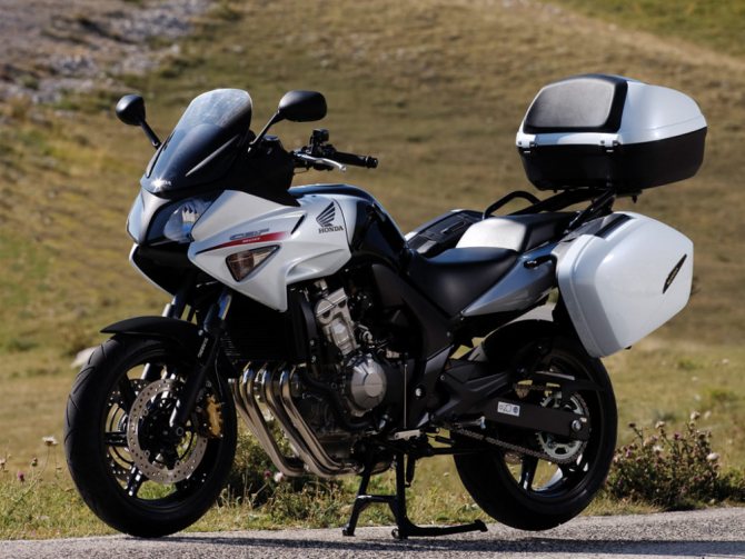Мотоцикл Хонда CBF 600