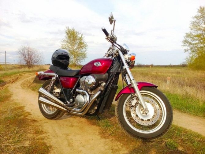 Мотоцикл Хонда VRX 400 Roadster