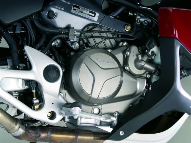 Мотоцикл Honda XL 1000 V Varadero - один из самых производительных туристических эндуро