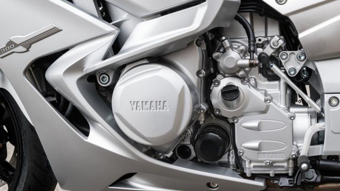Мотоцикл Yamaha FJR 1300