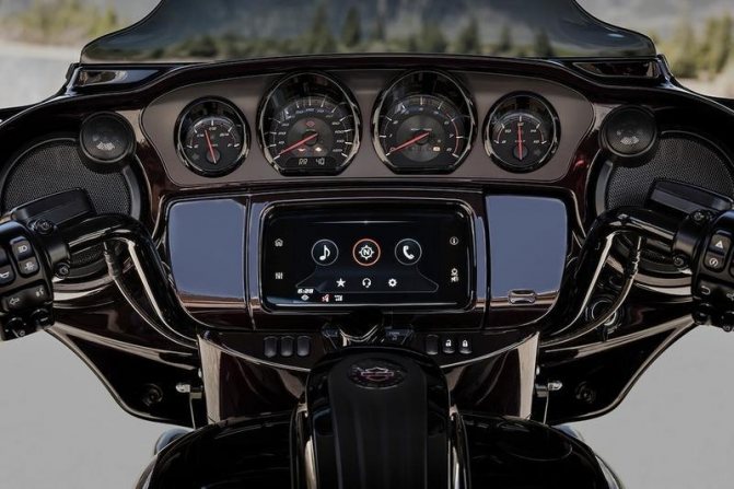 мультимедийная система Boom! Box GTS