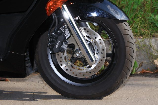 Подвеска и базовые шины - не для России, а тормоза - супер!