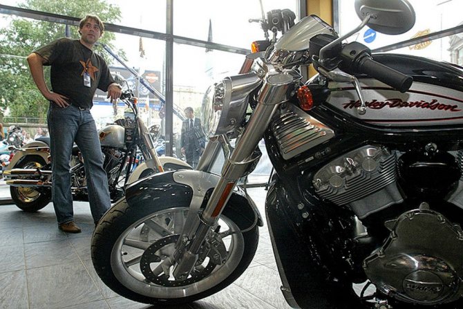 Покупка подержанного мотоцикла - процесс вдумчиывый и непростой.