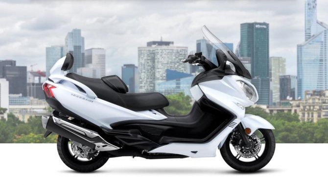 Скутер Suzuki Burgman 650 Executive 2018