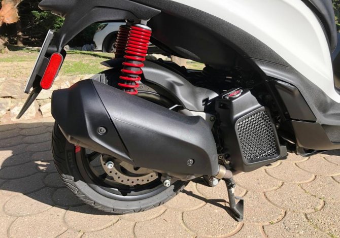 Скутеры Piaggio Medley 125 и 150 2021. Тест и много подробностей