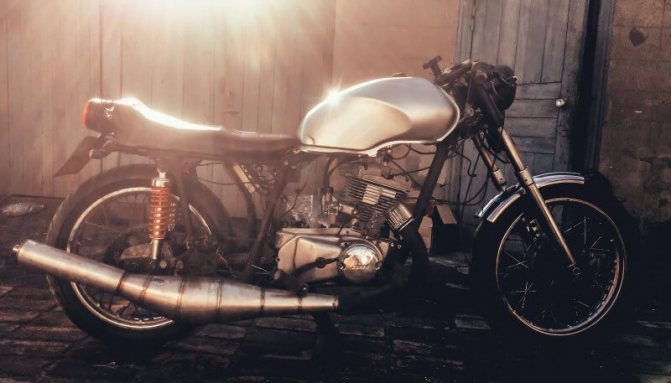 Тюнингованная модель Иж Планета 5 фото