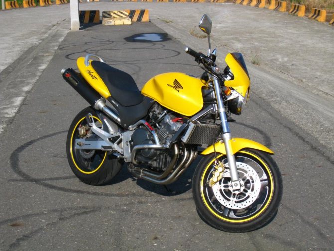 японский мотоцикл honda hornet 250