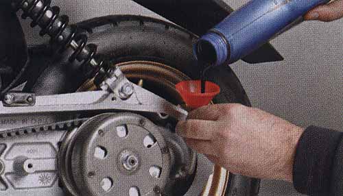 Замена масла на скутере