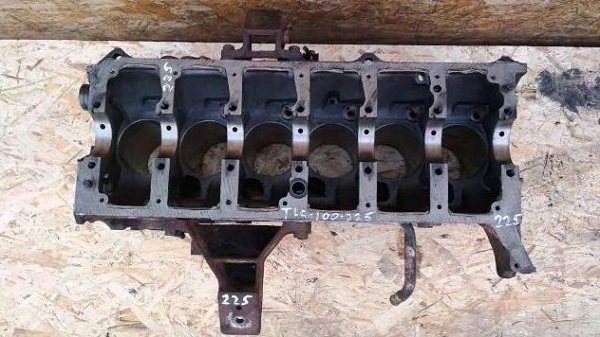 Чугунный блок цилиндров 1HD-FTE