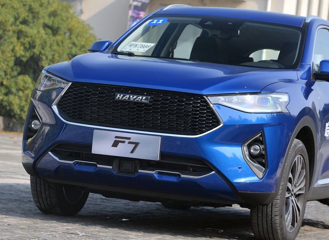 Haval F7 вид с переди