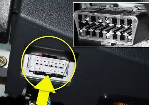 OBD 2 и где он находиться. Сделать это проще всего забив в поисковик Марку и год выпуска автомобиля в интернет. Инструкция ELM327